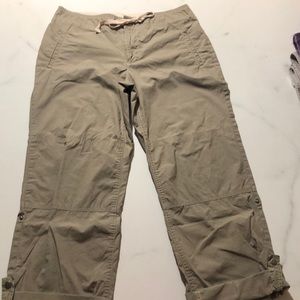 GAP Size 8 Khaki Cargo’s